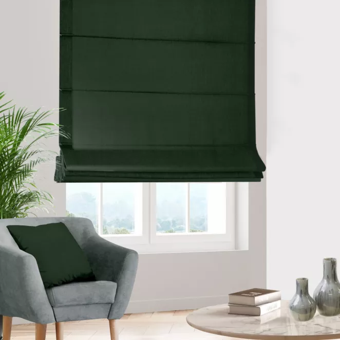 Roleta rzymska DORA - HIT ciemnozielona z miękkiej tkaniny o welurowej strukturze