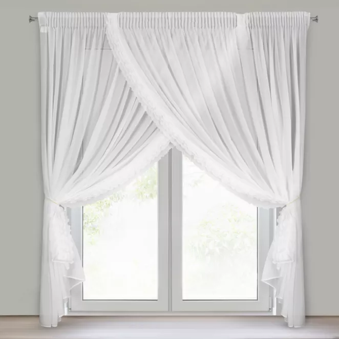 Firana biała z szyfonowej tkaniny zdobiona falbanką w komplecie troczek 400x250 cm LUISA - taśma Eurofirany
