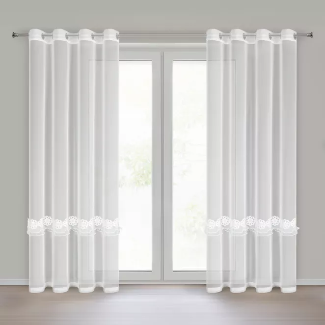 Firana biała z mikrosiateczki zdobiona aplikacją w kwiaty 140x250 cm przelotka - ISOLA Eurofirany
