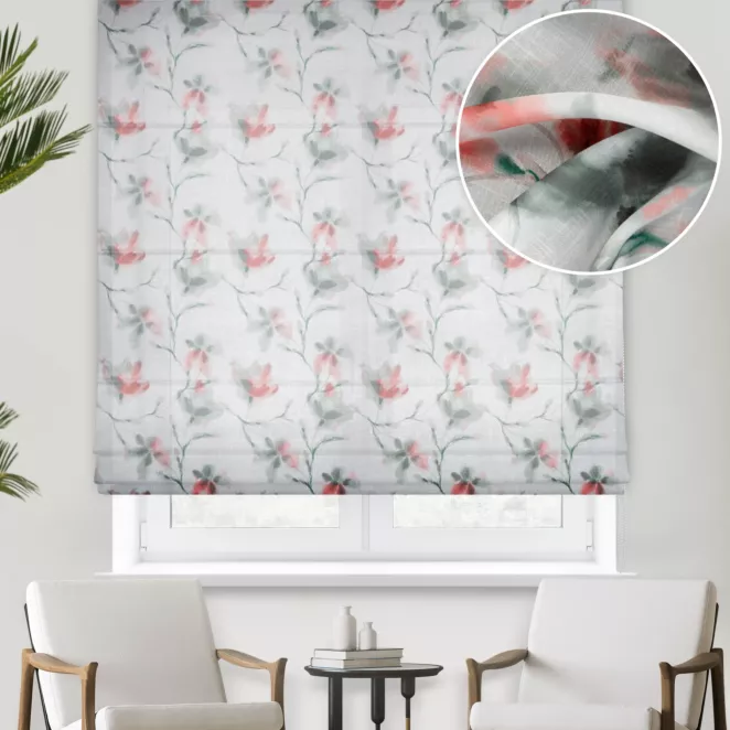 Roleta rzymska kremowo pomarańczowa z miękkiej tkaniny o lekkim splocie, pokryta modnym, botanicznym nadrukiem, wykończona obciążnikiem