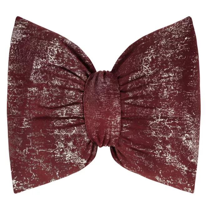 Poduszka 45x55 cm welwetowa kolor bordowy w kształcie kokardy z przecieranym lśniącym nadrukiem KODARDA 1 Eurofirany