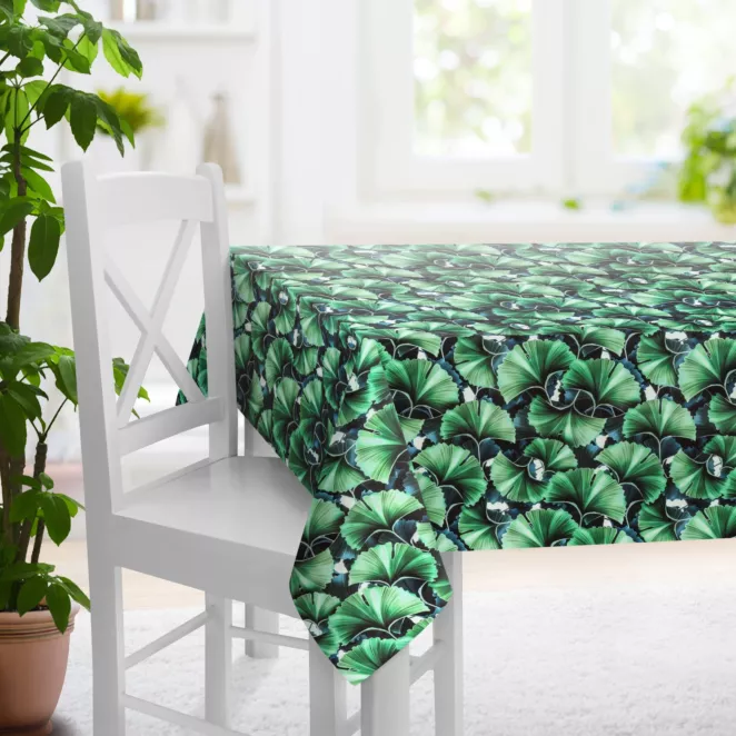 Obrus szyty zielono granatowy z miękkiej tkaniny typu blackout drukowanej w egzotyczne liście