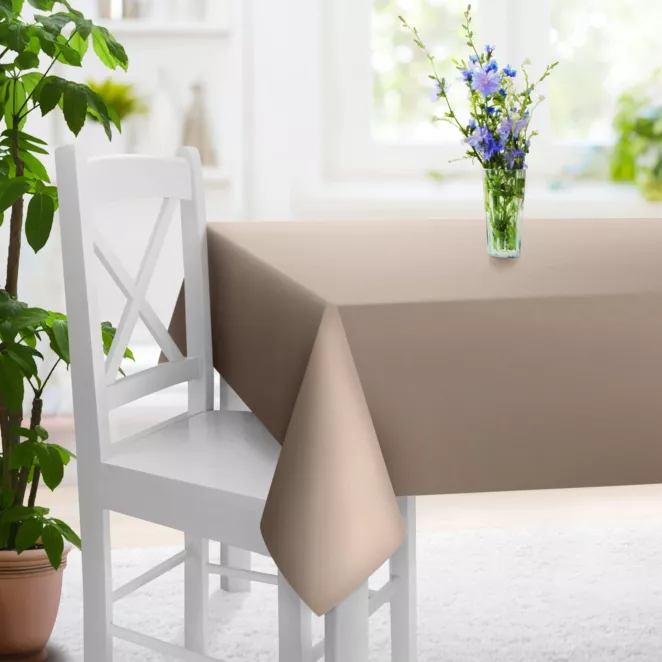 Obrus szyty DORA - HIT jasnobeżowy z miękkiej tkaniny o welurowej strukturze