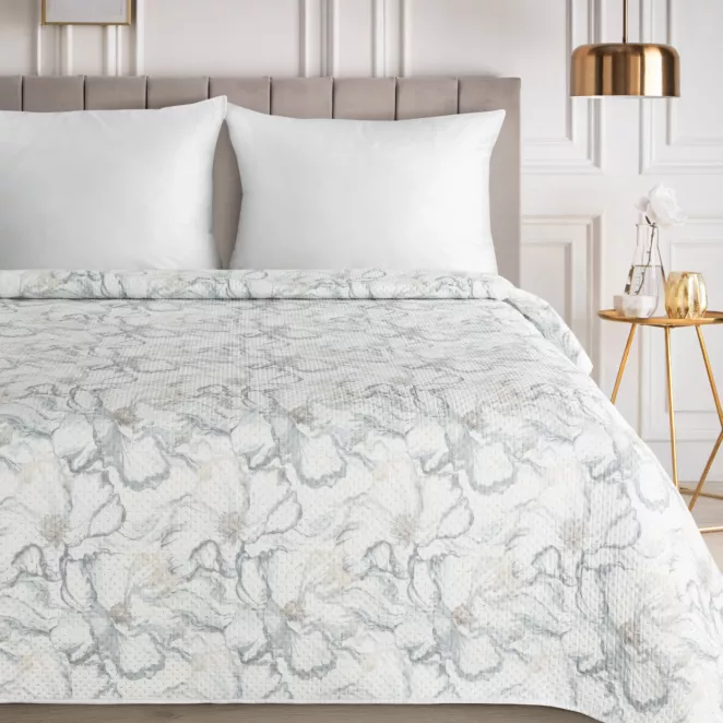 Narzuta biało, srebrna 170x210 cm pikowana metodą hot press zdobiona nadrukiem kwiatów LISA Eurofirany