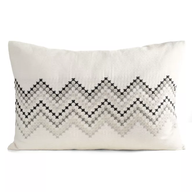 Poszewka na poduszkę 45x70 cm z szenilowej tkaniny z tkanym geometrycznym wzorem VANILA Eurofirany