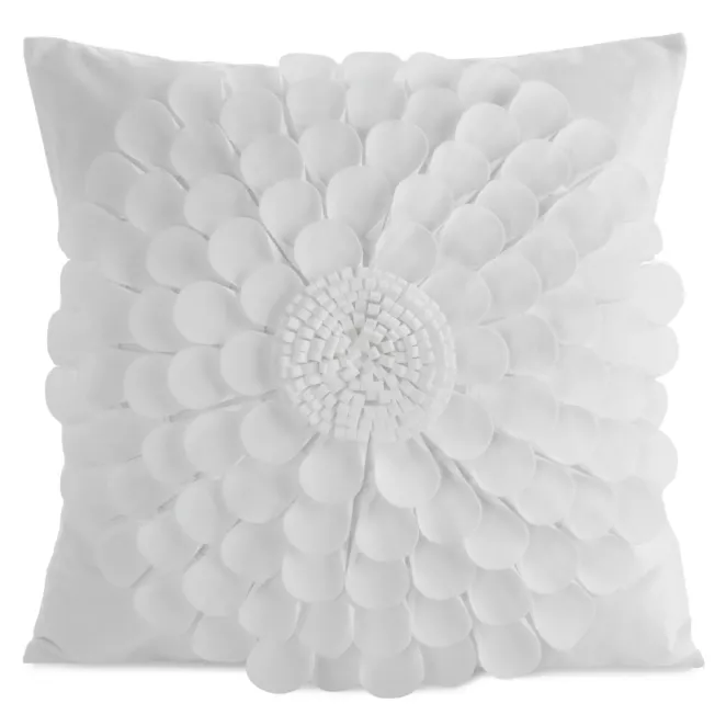 Poszewka na poduszkę 45 x 45 cm z welwetu kolor kremowy zdobiona kwiatem 3D FLORES 2 Eurofirany
