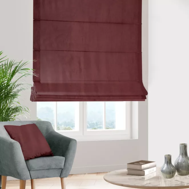 Roleta rzymska bordowa z miękkiej półmatowej tkaniny welwetowej
