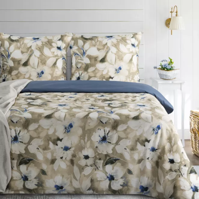 Pościel 140x200 cm satyna bawełniana kolor jasnobeżowy, ciemnoniebieski z wzorem roślinnym SPRING 66 Eurofirany