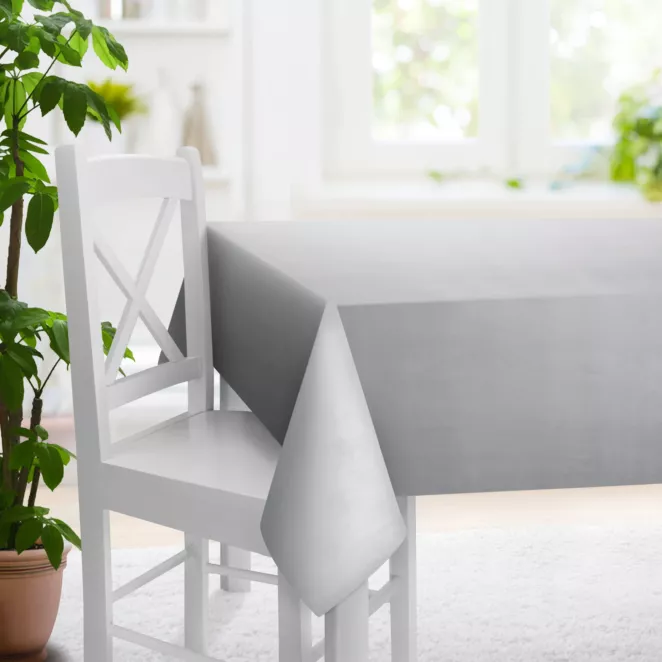 Obrus na wymiar srebrny z miękkiej tkaniny welwetowej