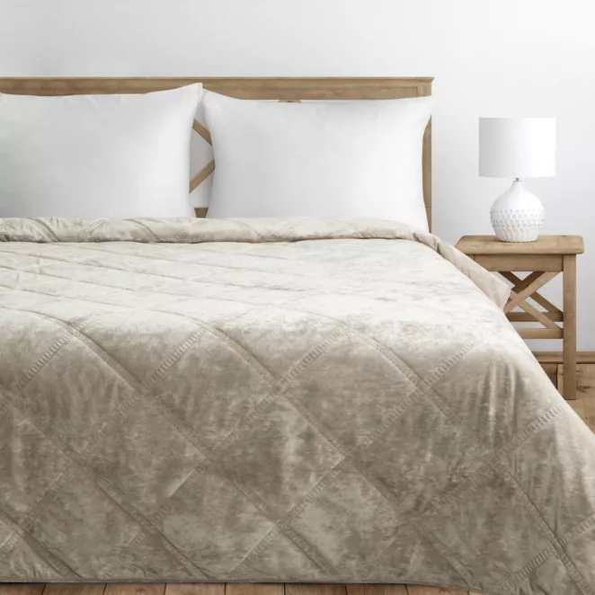 Narzuta welwetowa beżowa 170x210 cm zdobiona pikowaniem hot press w romby Eurofirany