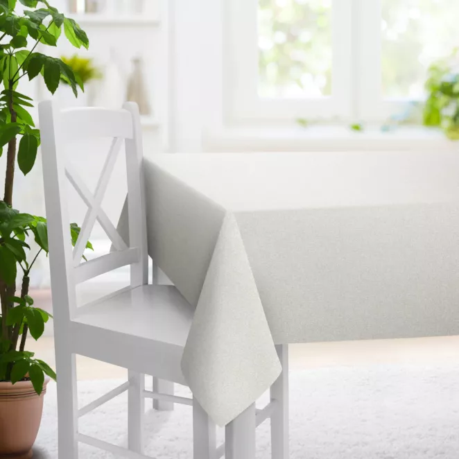 Obrus szyty jasnosrebrny z tkaniny o naturalnym splocie w stylu eko