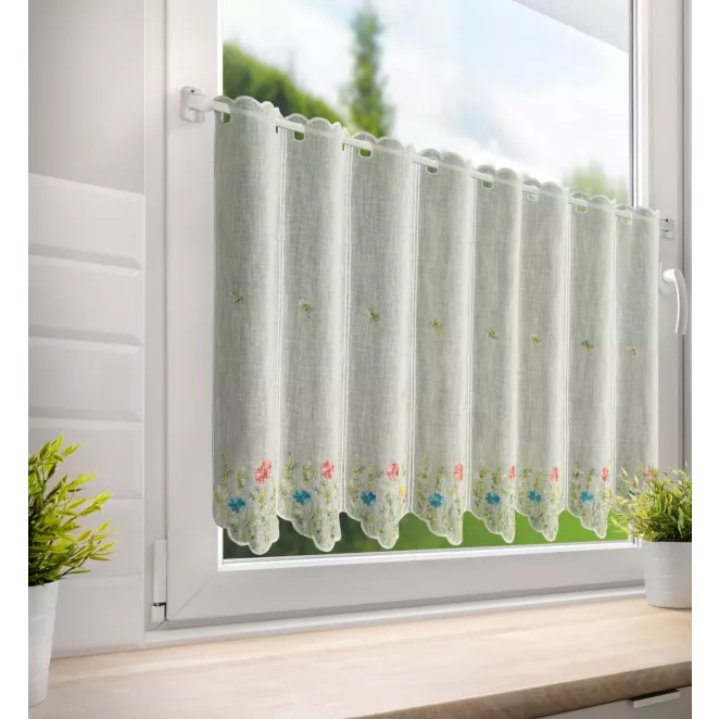 Tkanina firanowa zazdrostka z etaminy z haftowanym wzorem letnich kwiatów Eurofirany