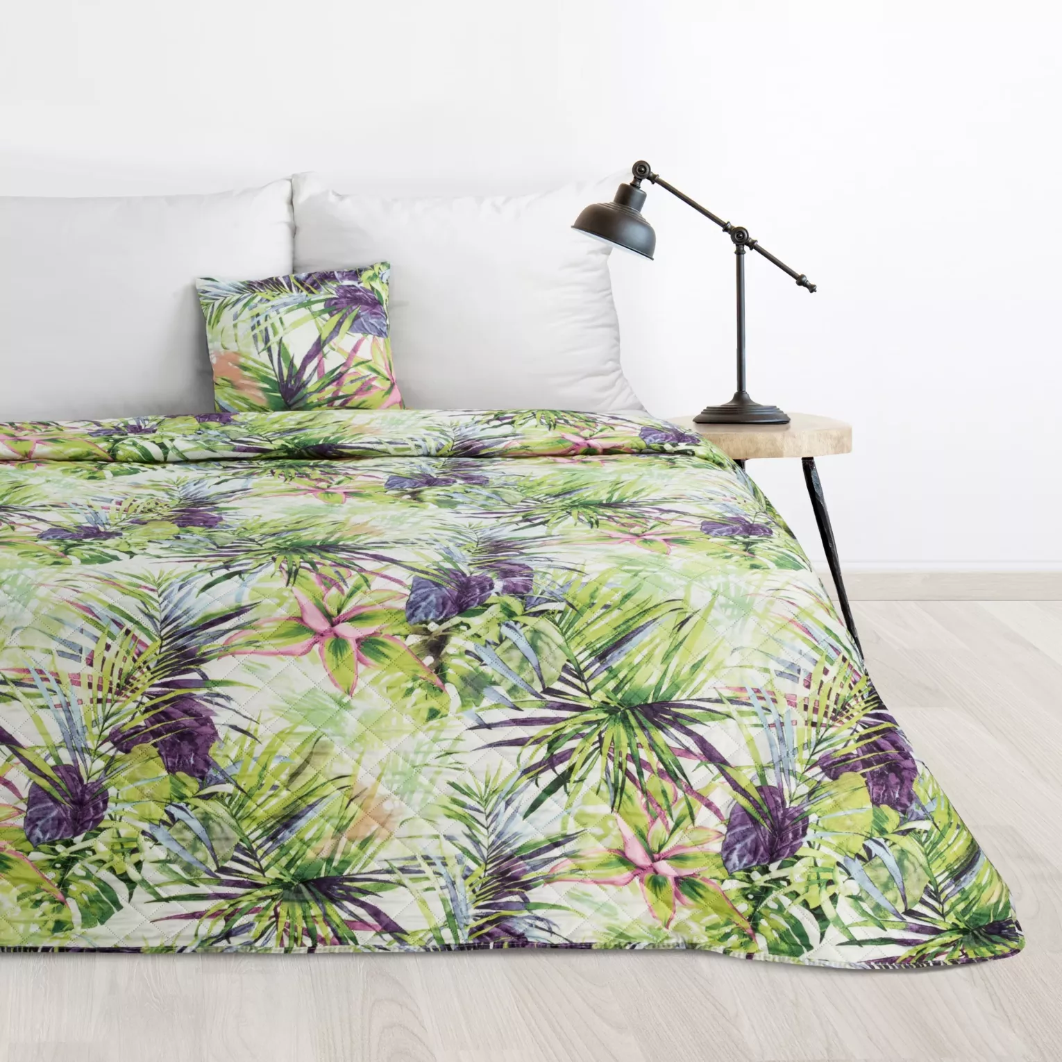 Narzuta biało, zielona 200x220 cm z nadrukiem egzotycznych liści pikowana techniką hot press ROMMY DESIGN 91 Eurofirany