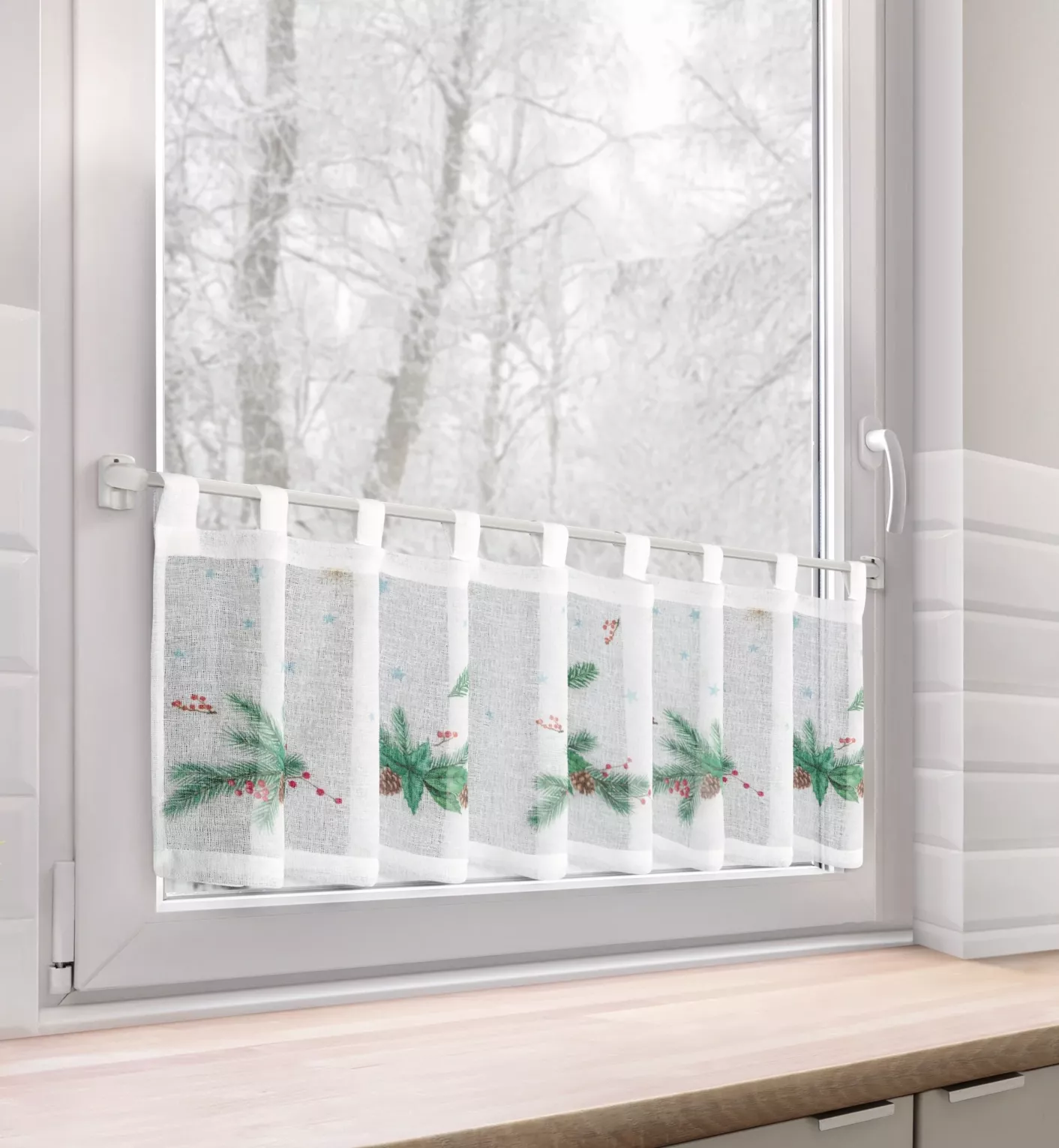 Zazdrostka świąteczna biało, zielona z etaminy zdobiona nadrukiem z motywem świątecznym 150x30 cm szelki - XMAS 4 Eurofirany