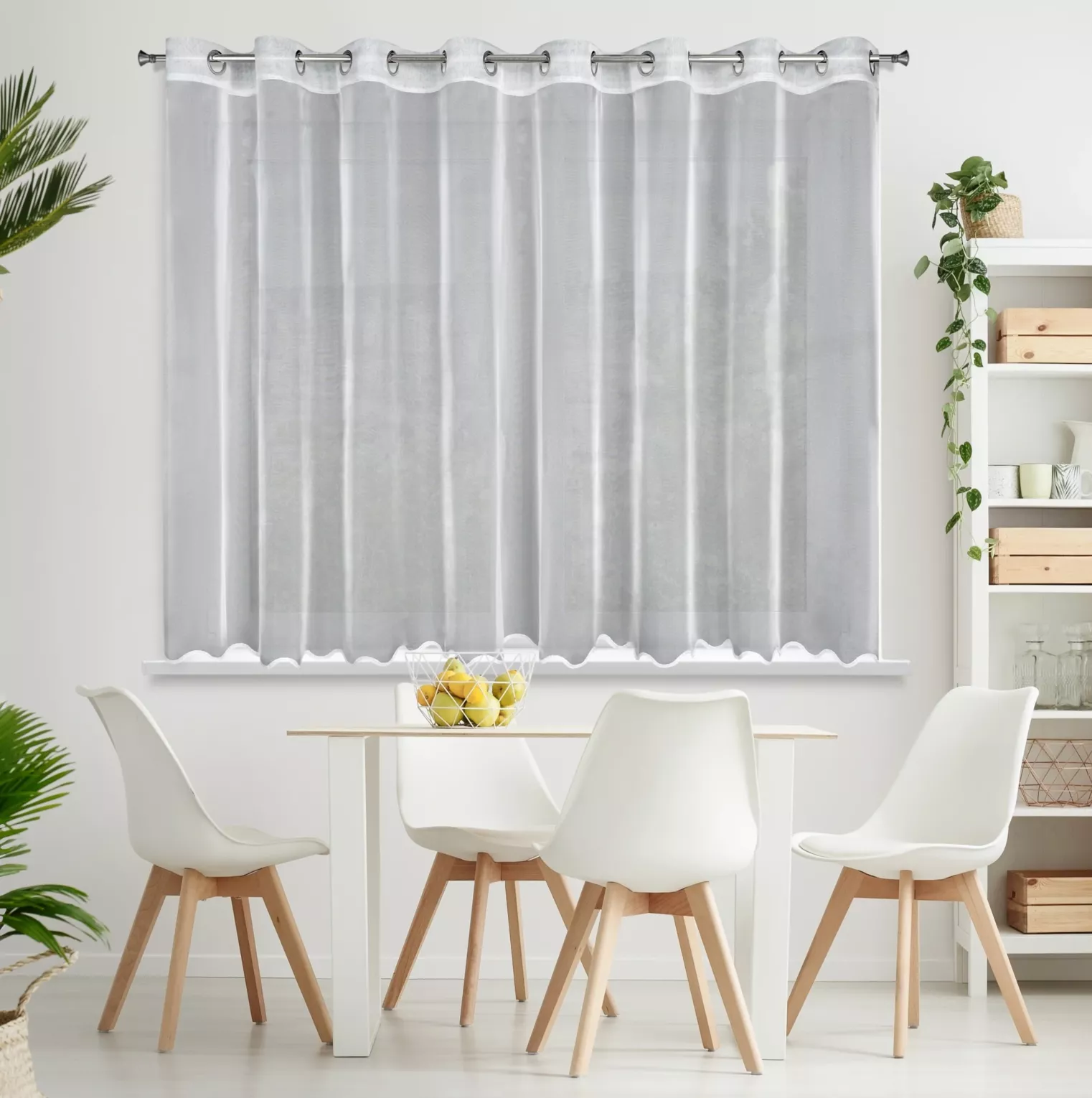 Firana biała z gładkiej mikrosiateczki z lekkim połyskiem 300x145 cm przelotka LIZ 1 Eurofirany