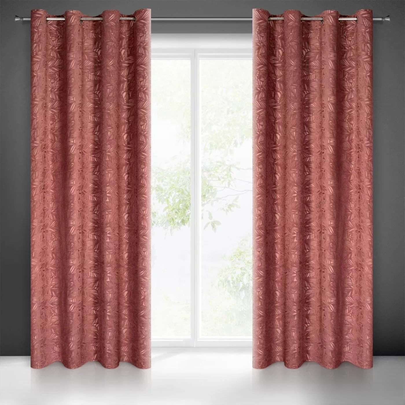 Zasłona ciemnoróżowa z welwetu wytłaczanego w liście 140x250 cm przelotka OCTAVIA Eurofirany