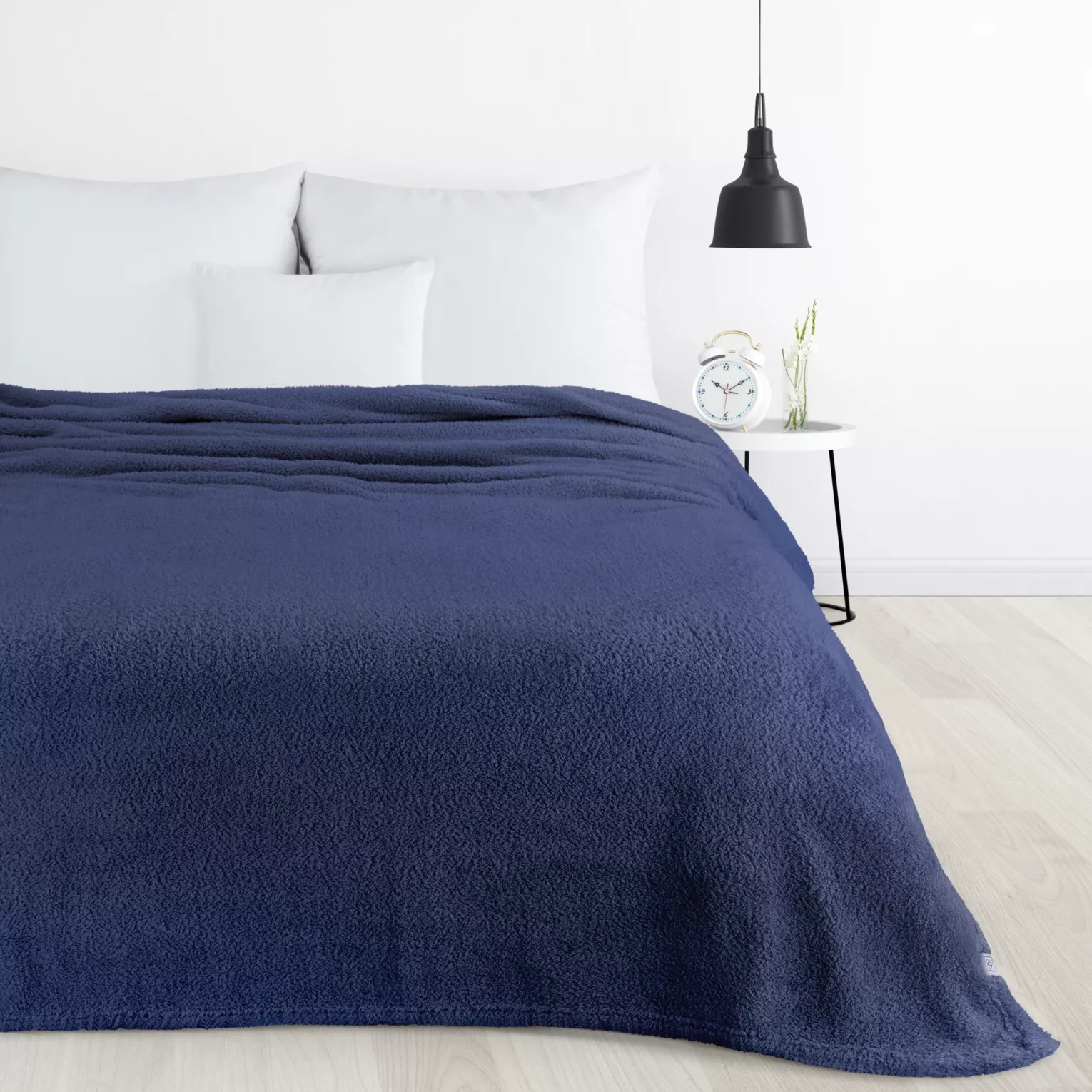 Koc polarowy 200x220 cm granatowy LORI DESIGN 91 Eurofirany