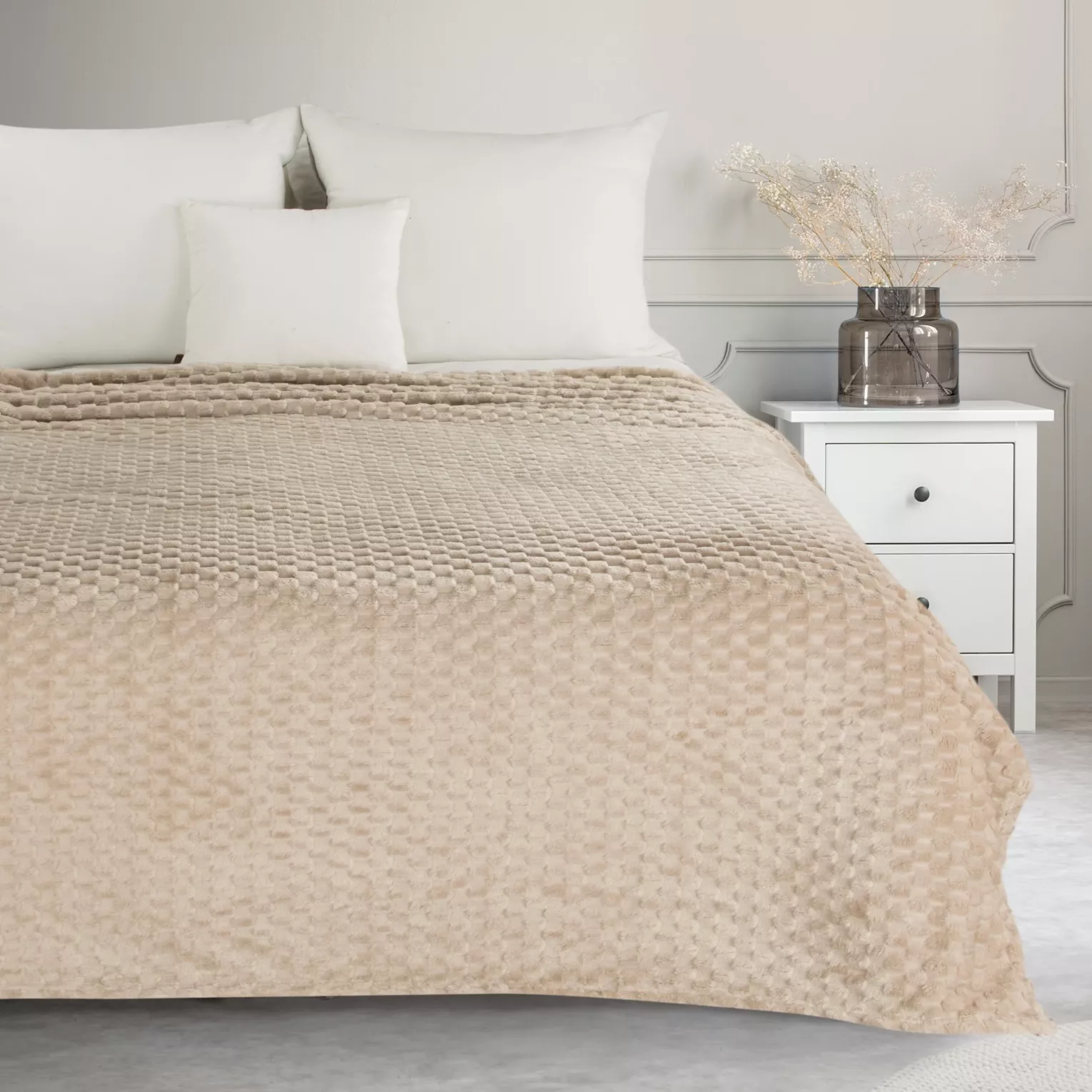 Koc  200x220 cm beżowy bardzo miękki w dotyku z wytłaczanym wzorem 3D CINDY 6 DESIGN 91 Eurofirany