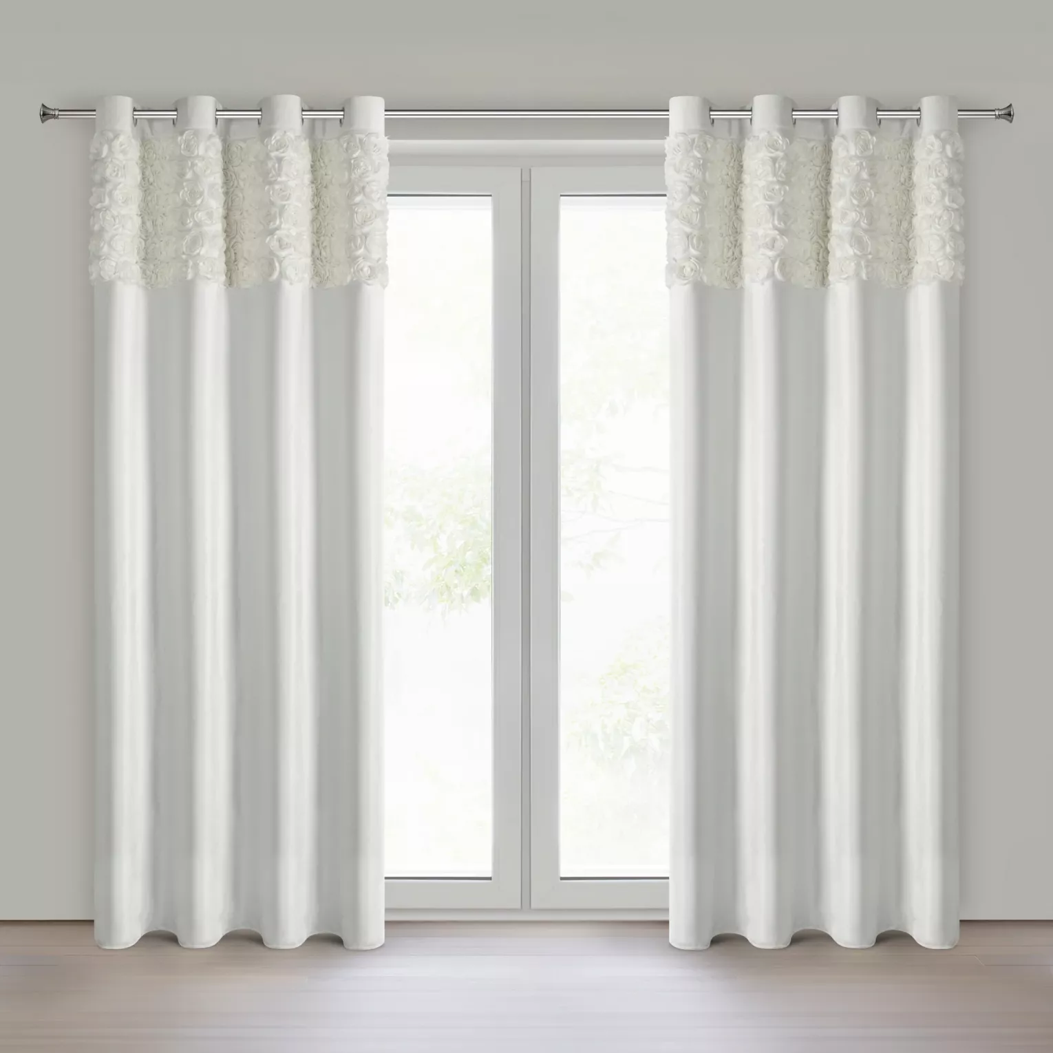 Zasłona kremowa z welwetu zdobiona aplikacją 3D róż 140x250 cm przelotka - ROSES Eva Minge Eurofirany