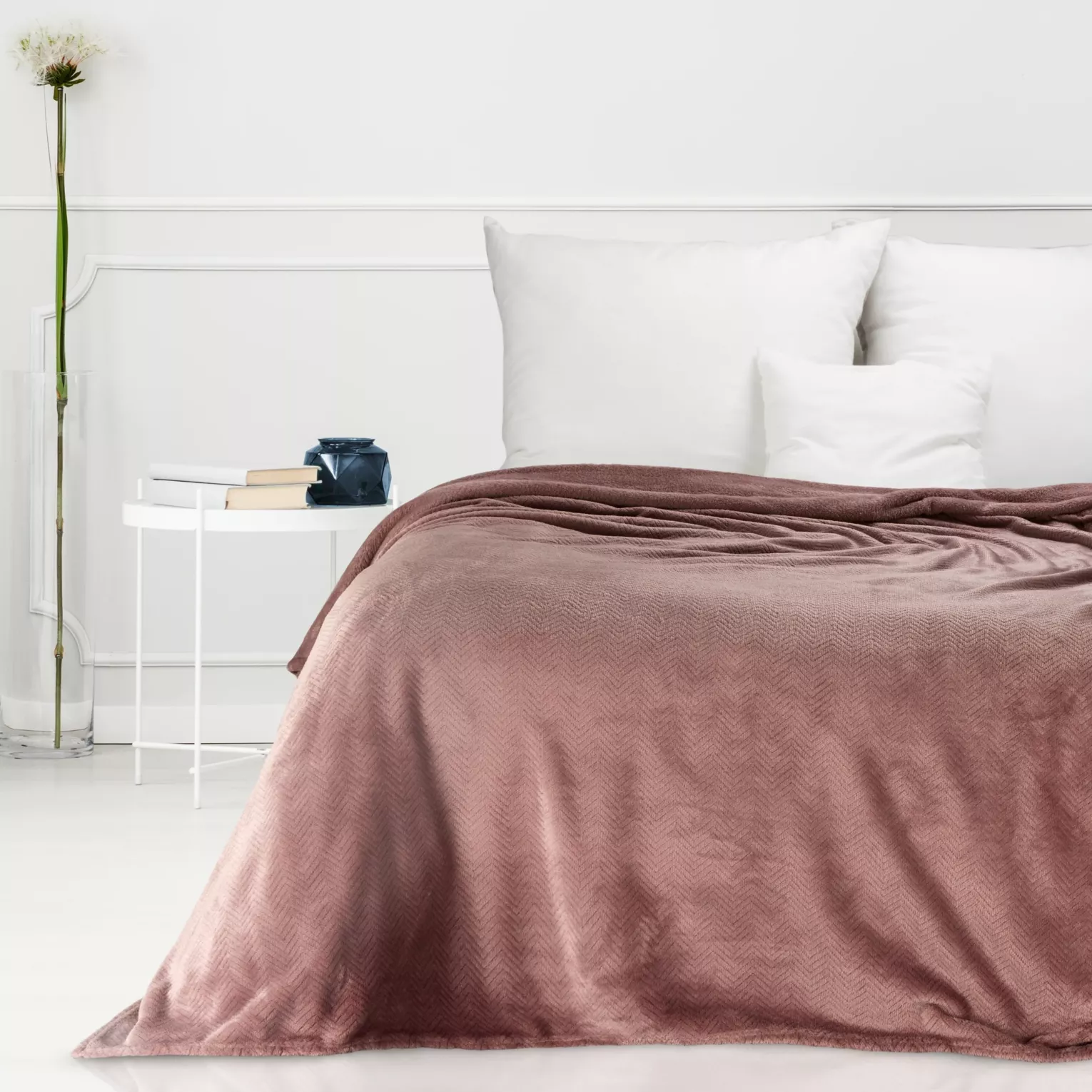 Koc  150x200 cm ceglasty miękki w dotyku z wytłaczanym wzorem jodełki CINDY 5 DESIGN 91 Eurofirany