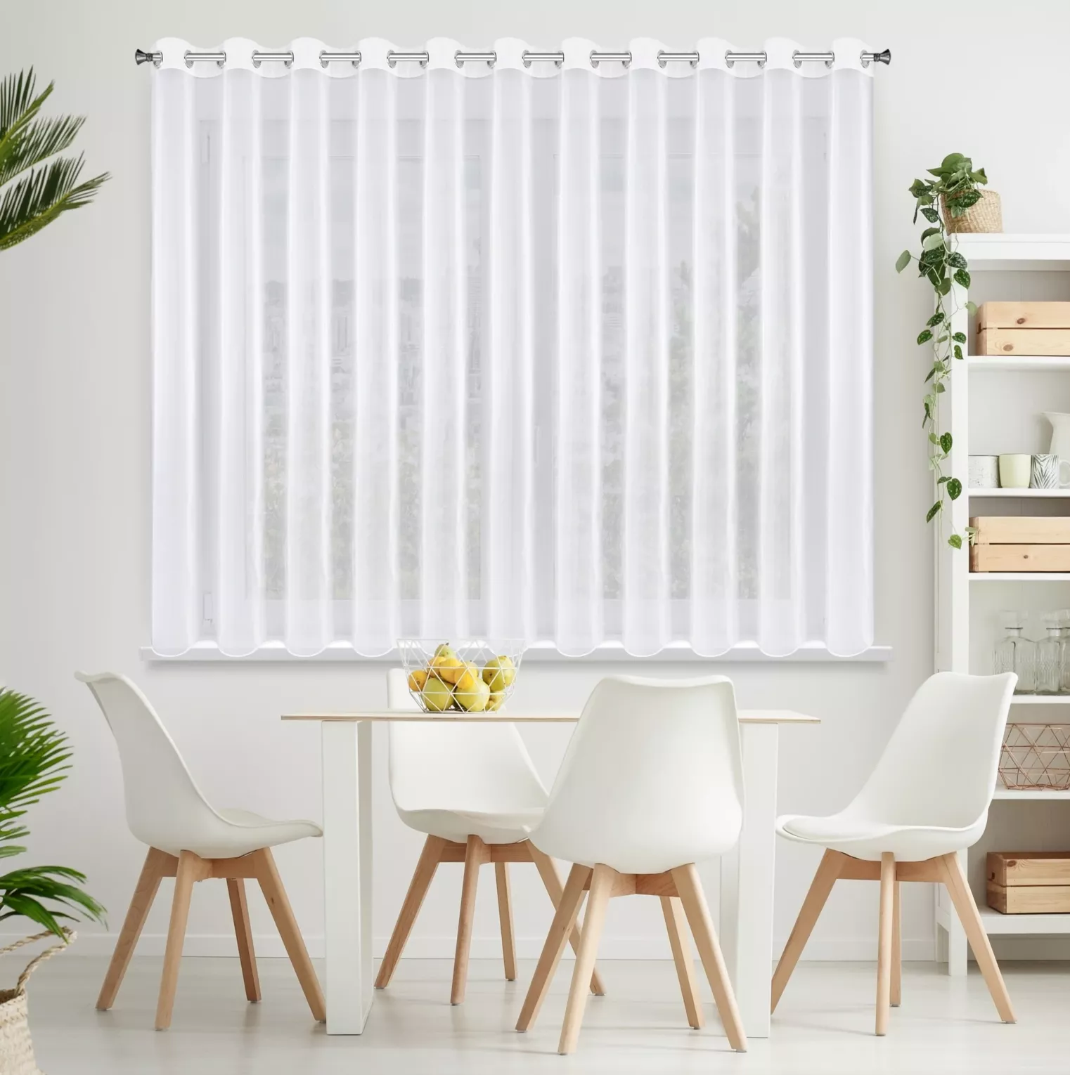 Firana biała z gładkiego mlecznego woalu wykończona szwem obciążającym VIOLET 400x150 cm przelotka Eurofirany