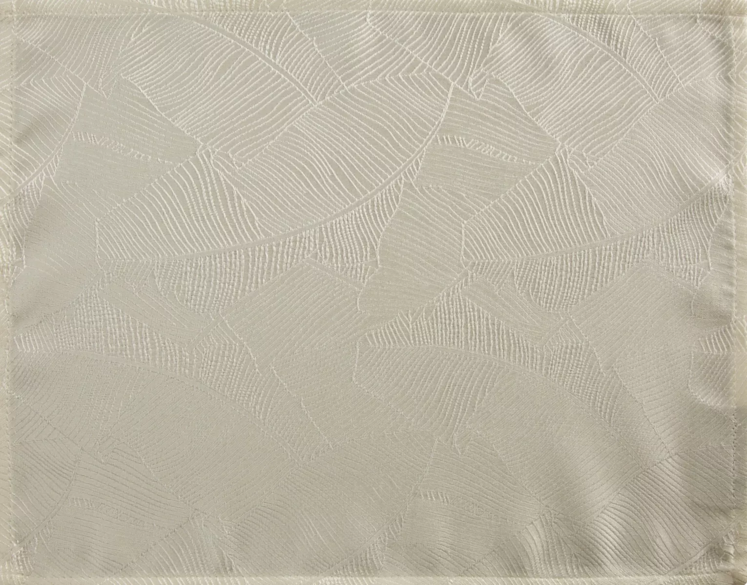 Serwetka kremowo, biała 30x40 cm ISLA z żakardowym wzorem liści bananowca