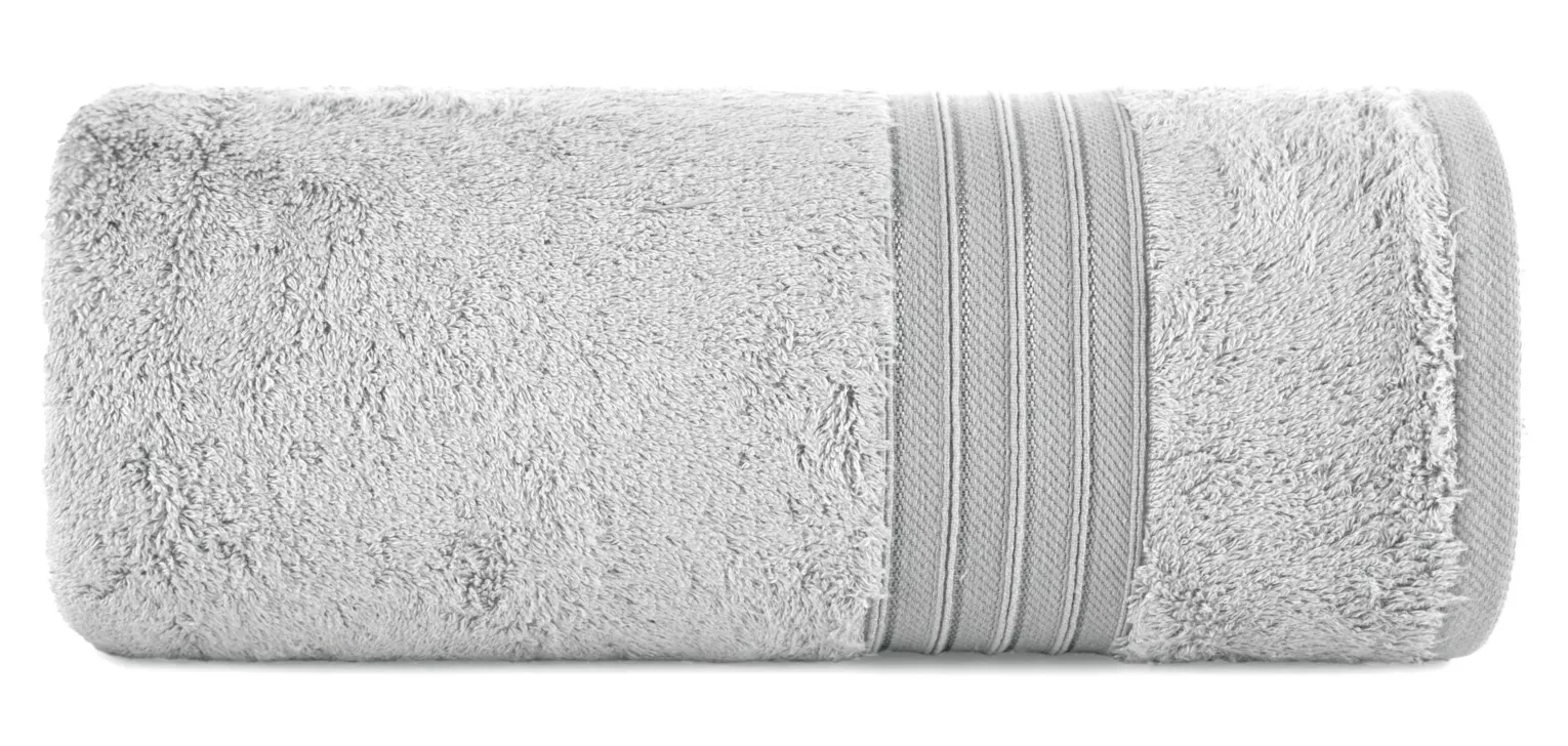 Ręcznik kąpielowy 50x90 cm bawełniany kolor srebrny zdobiony bordiura w paski 550 g/m2 AURA Eurofirany