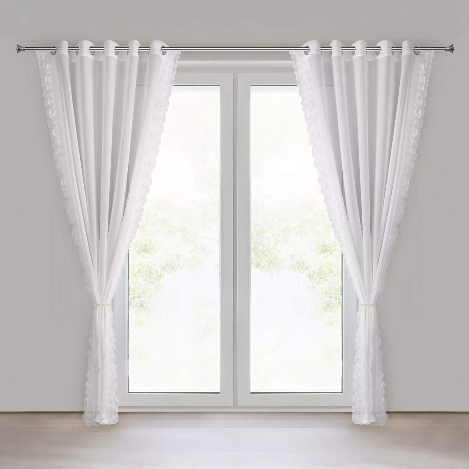 Firana biała z szyfonu zdobiona falbanką na brzegach w komplecie ozdobny troczek 140x250 cm  przelotki - LUISA Eurofirany