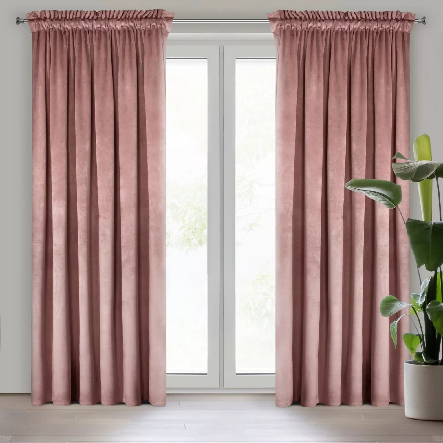 Zasłona ciemnoróżowa z tkaniny welwetowej 140x270 cm taśma ROSA Design 91 Eurofirany