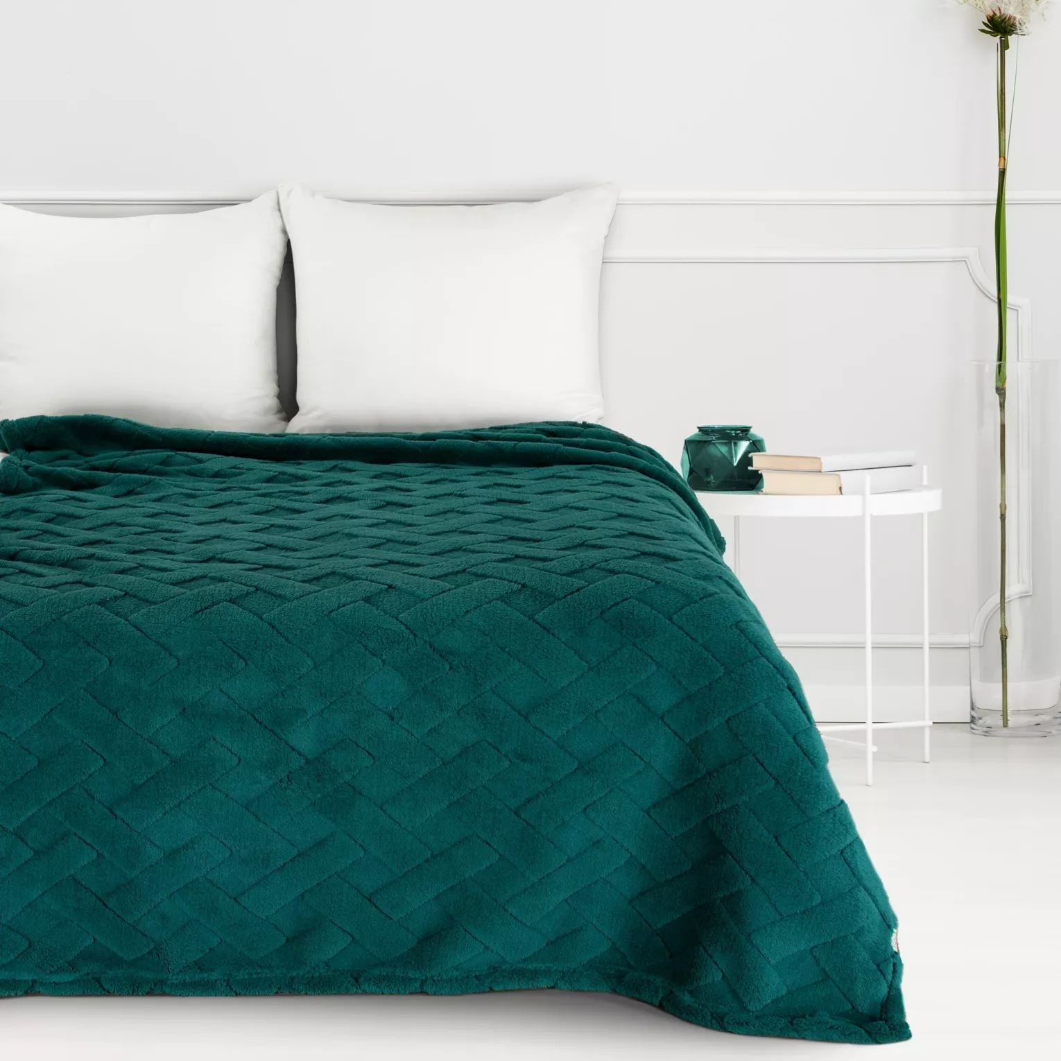 Koc flano 170x210 cm ciemnozielony zdobiony wytłaczanym wzorem CARO DESIGN 91 Eurofirany