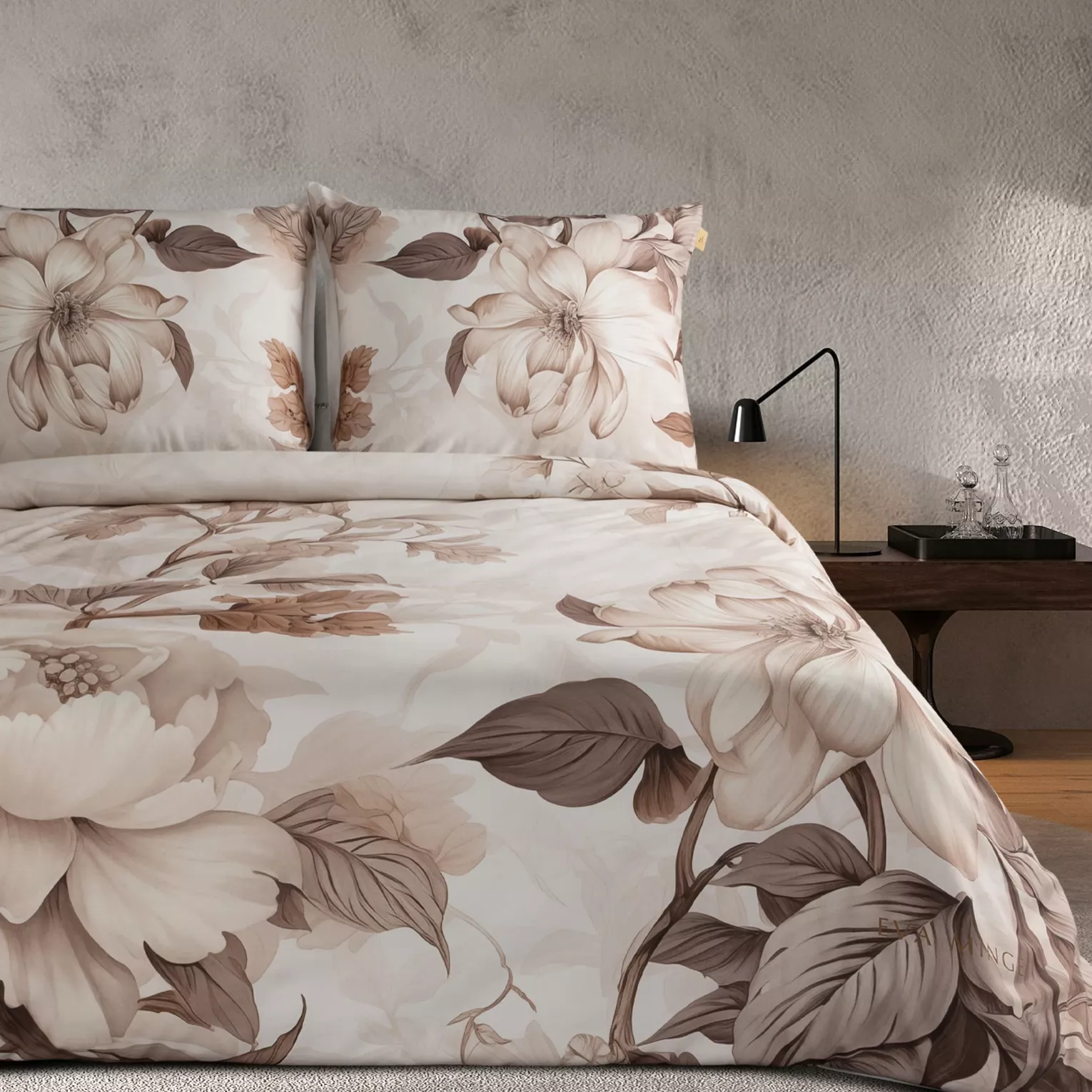 Pościel bawełniana z makosatyny 160x200 cm komplet 3 częściowy  kolor ciemnobeżowo, brązowy z designerskim roślinnym nadrukiem  DAKOTA Eva Minge Eurofirany