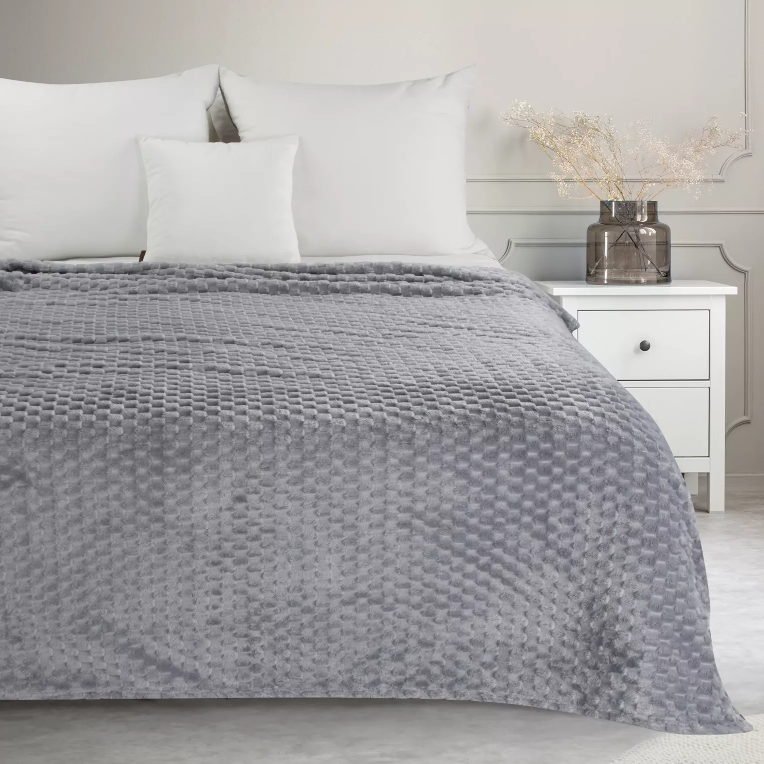 Koc  200x220 cm srebrny bardzo miękki w dotyku z wytłaczanym wzorem 3D CINDY 6 DESIGN 91 Eurofirany