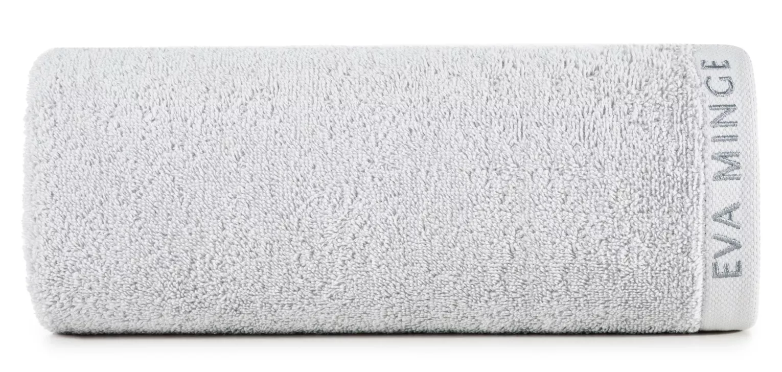 Ręcznik kąpielowy 50x90 cm bawełniany kolor srebrny z haftowanym logiem Eva Minge 550 g/m2 VENUS Eurofirany