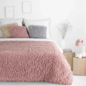 Koc z przyjemnego futerka 130x170 cm pudrowy ADORE Eurofirany