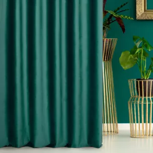 Zasłona szyta na taśmie fala ciemnozielona z miękkiej półmatowej tkaniny welwetowej