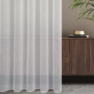 Firana szyta na taśmie 5 cm biała z miękkiej matowej tkaniny o strukturze siatki, wykończona obciążnikiem