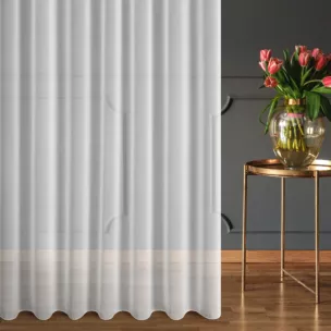 Firana szyta na flexach biała z gładkiej matowej tkaniny, wykończonej obciążnikiem