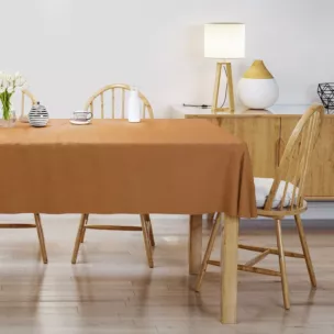 Obrus szyty ceglasty z miękkiej tkaniny o welurowej strukturze