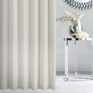 Firana szyta na taśmie 5 cm kremowa z grubszej żorżety wykończonej obciążnikiem