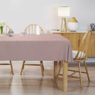 Obrus szyty ENYA pudrowo różowy z miękkiej półmatowej tkaniny welwetowej