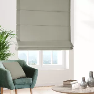 Roleta rzymska STYLE szara o naturalnym charakterze, z widocznym, ozdobnym splotem