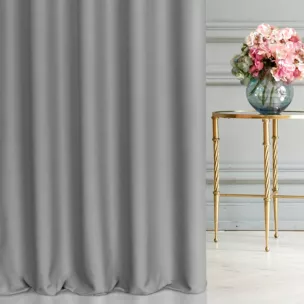 Tkanina zasłonowa zdobiona drobnym wzorem jodełki Eurofirany