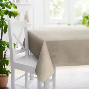 Obrus szyty ciemnobeżowo złoty z miękkiej tkaniny welwetowej z drobnym błyszczącym nadrukiem