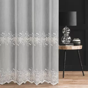 Tkanina firanowa typu aden zdobiona dwoma pasami haftu roślinnego Eurofirany