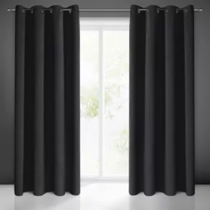 Zasłona czarna z gładkiej matowej tkaniny zaciemniającej 135x250 cm przelotka BLACKOUT Eurofirany