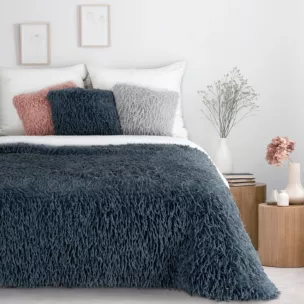 Koc z przyjemnego futerka 130x170 cm granatowy ADORE Eurofirany