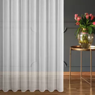 Firana szyta na taśmie 8 cm biała z delikatnej tkaniny typu batyst