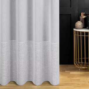 Firana szyta na taśmie fala naturalna z matowej etaminy ozdobionej szerokim ażurowym pasem, wykończona obciążnikiem