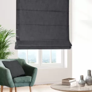 Roleta rzymska grafitowa z tkaniny blackout zaciemniającej w 100% o naturalnej strukturze