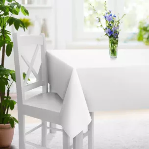 Obrus szyty naturalny z miękkiej tkaniny o naturalnym splocie w stylu ekologicznym